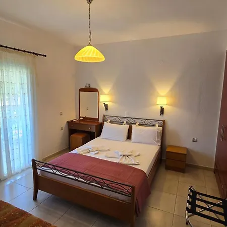 Itamos House Hotel