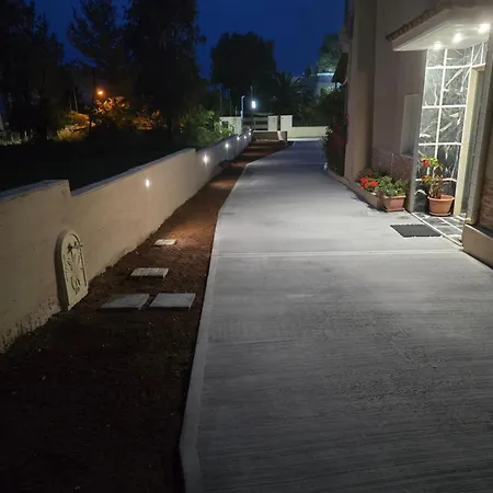 Hotel Itamos Migdanis House *