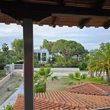 Itamos Migdanis House