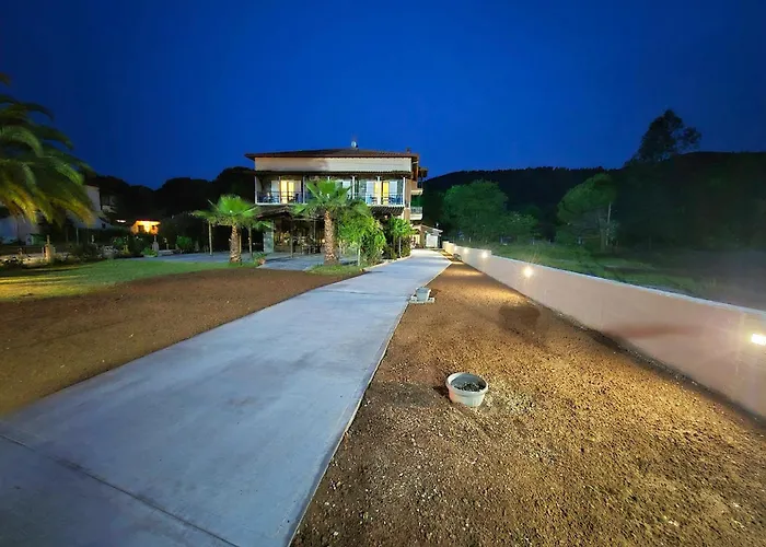 Itamos Migdanis House