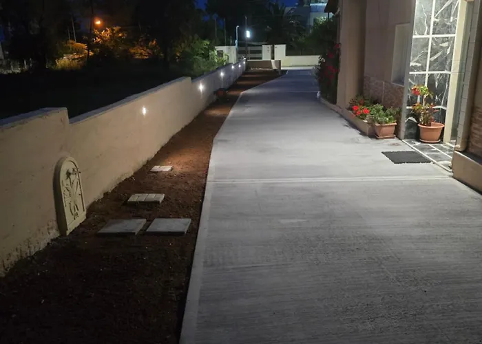 Hotel Itamos Migdanis House *