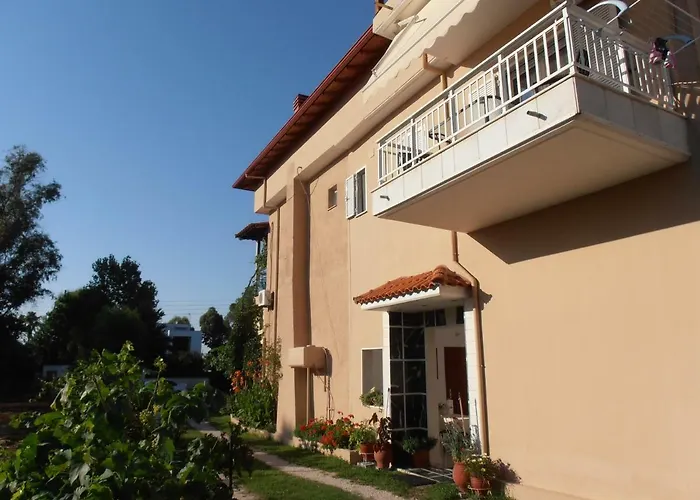 Itamos Migdanis House