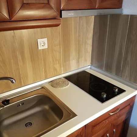 Itamos Migdanis House Otel *