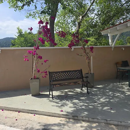 Otel Itamos Migdanis House