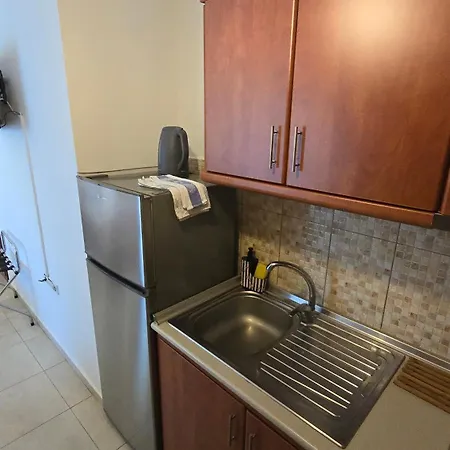 Itamos Migdanis House Otel